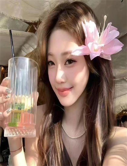 成都黑帽门吴施蒙视频-快播电影片